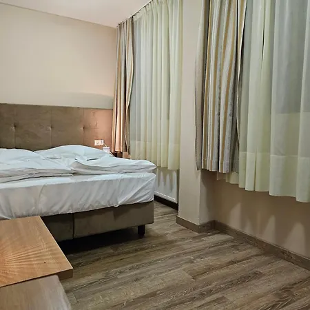 Holidays Guest house *