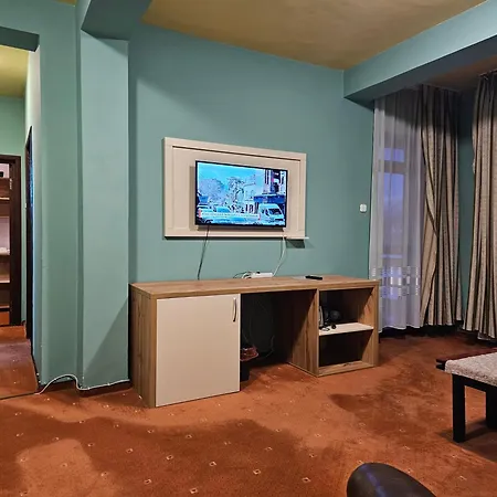 Holidays Guest house *